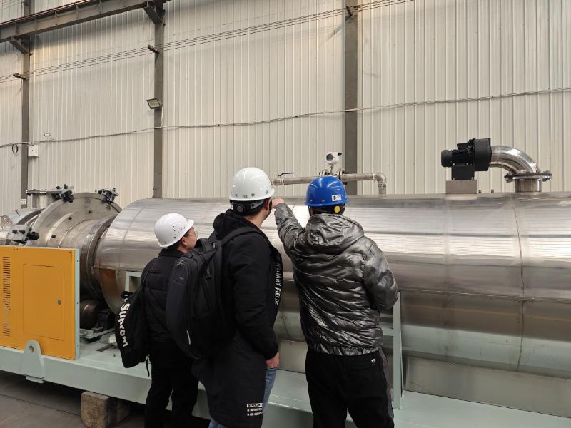 武漢新能源高新技術(shù)企業(yè)初次設(shè)備驗(yàn)收?qǐng)A滿(mǎn)成功！